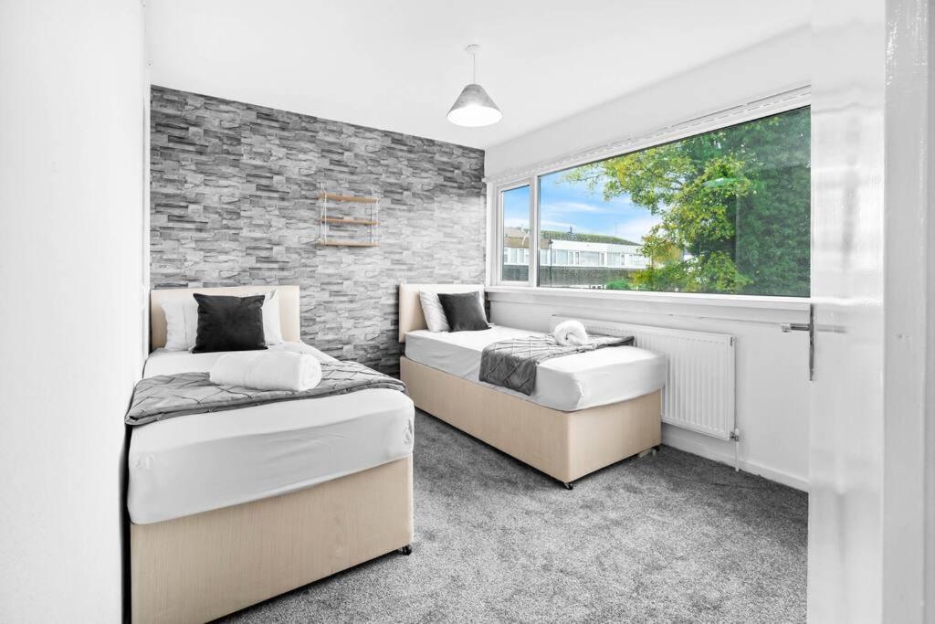 Вилла Jlr,Nec,B'Ham Airport,Entire House,Wi-Fi,Netflix Бирмингем Экстерьер фото